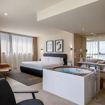 Sb Diagonal Zero 4 Sup 4*